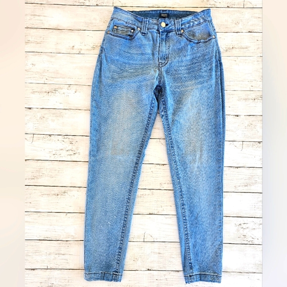 Reba Blue Denim Skinny Jeans Light Wash Super Soft & Stretchy Mid-High Rise 6 - Picture 2 of 8